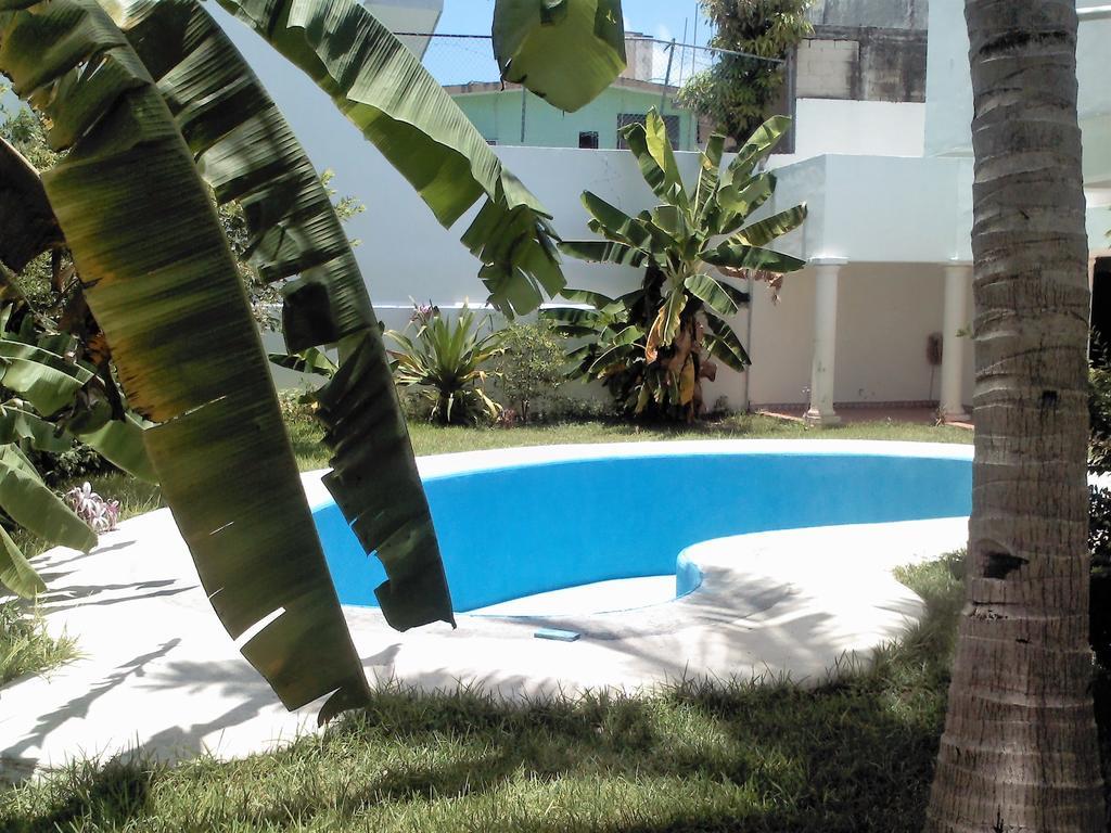 Suites Rosas Cancún Eksteriør bilde