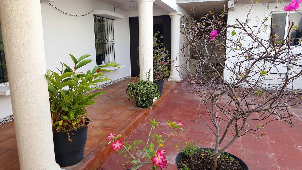 Suites Rosas Cancún Eksteriør bilde