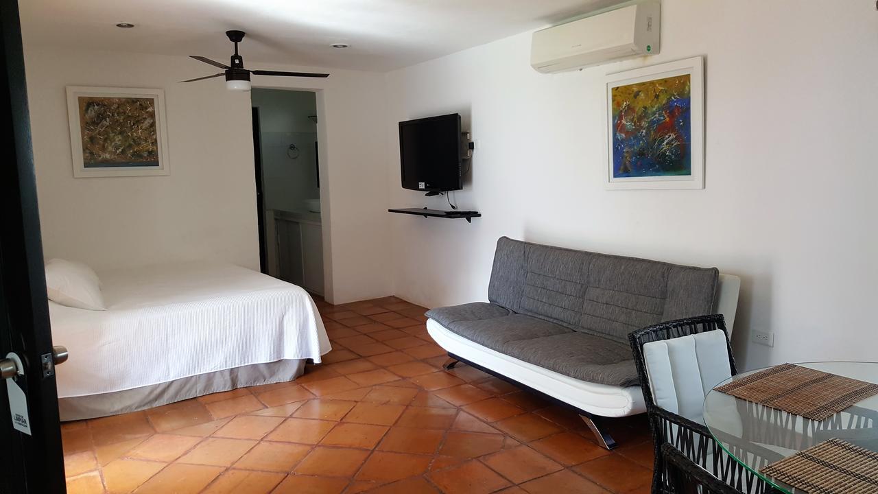 Suites Rosas Cancún Eksteriør bilde